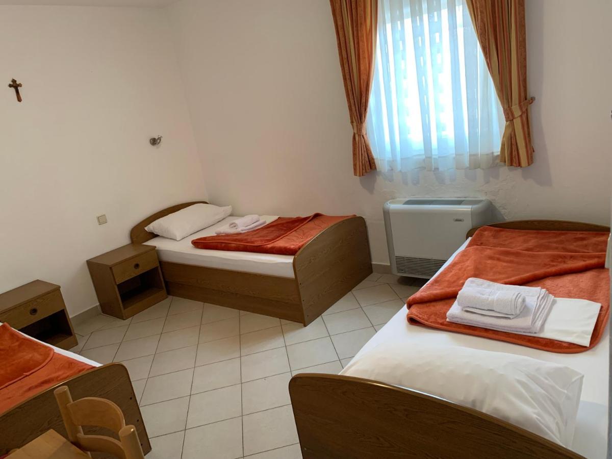 Pansion Mate & Dds Bed & Breakfast Medjugorje Exterior photo