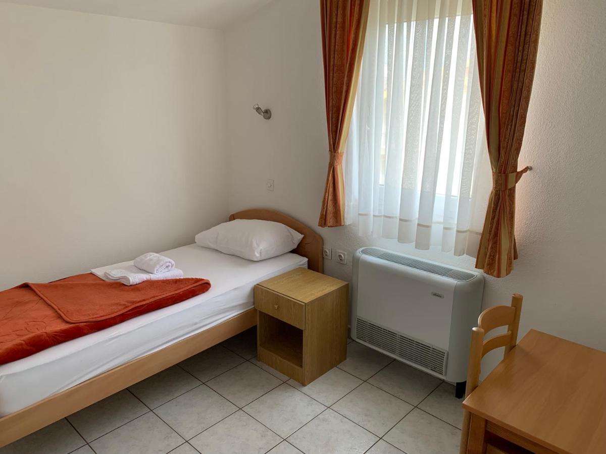 Pansion Mate & Dds Bed & Breakfast Medjugorje Exterior photo